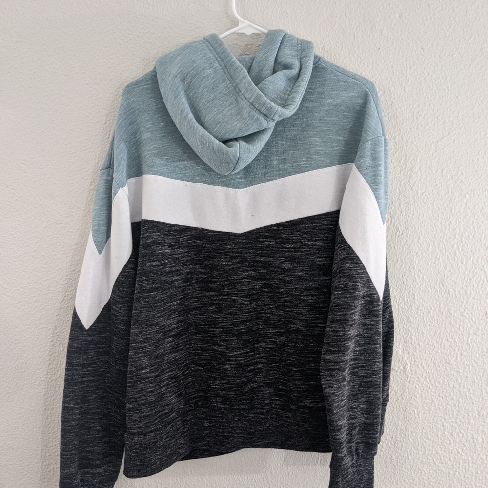 Color block Sweatshirt - Picture 3 of 3